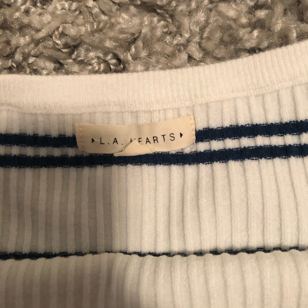 Sweater - Picture 2 of 3